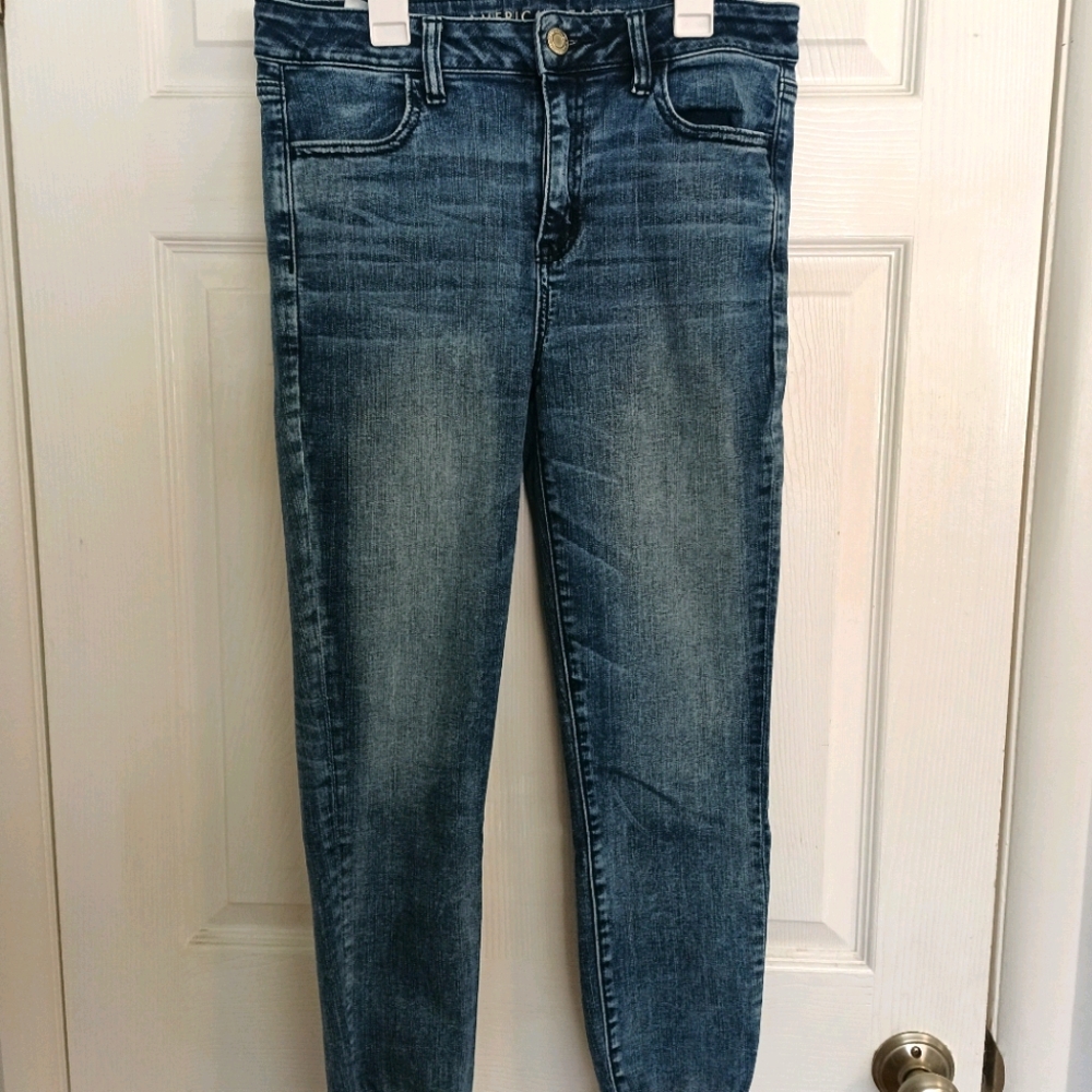 American Eagle High Rise Jeans